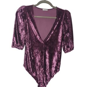 Free People Small Crushed Velvet Purple Long Sleeve Deep V neck Bodysuit Sexy